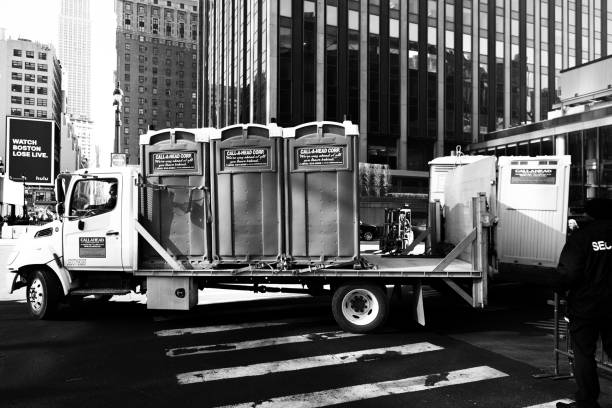 Best Porta potty rental near me  in Woodstock, IL